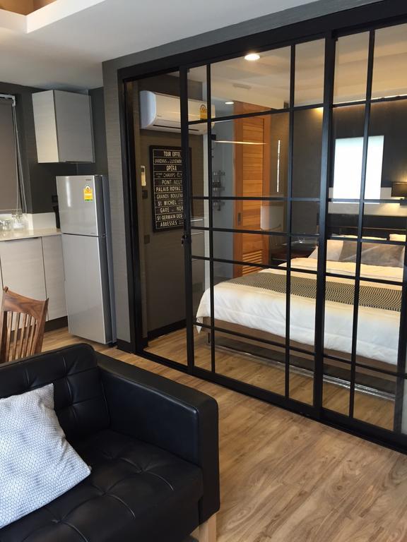 バンコク都 S Bloc Saladaeng Bed & Breakfast エクステリア 写真