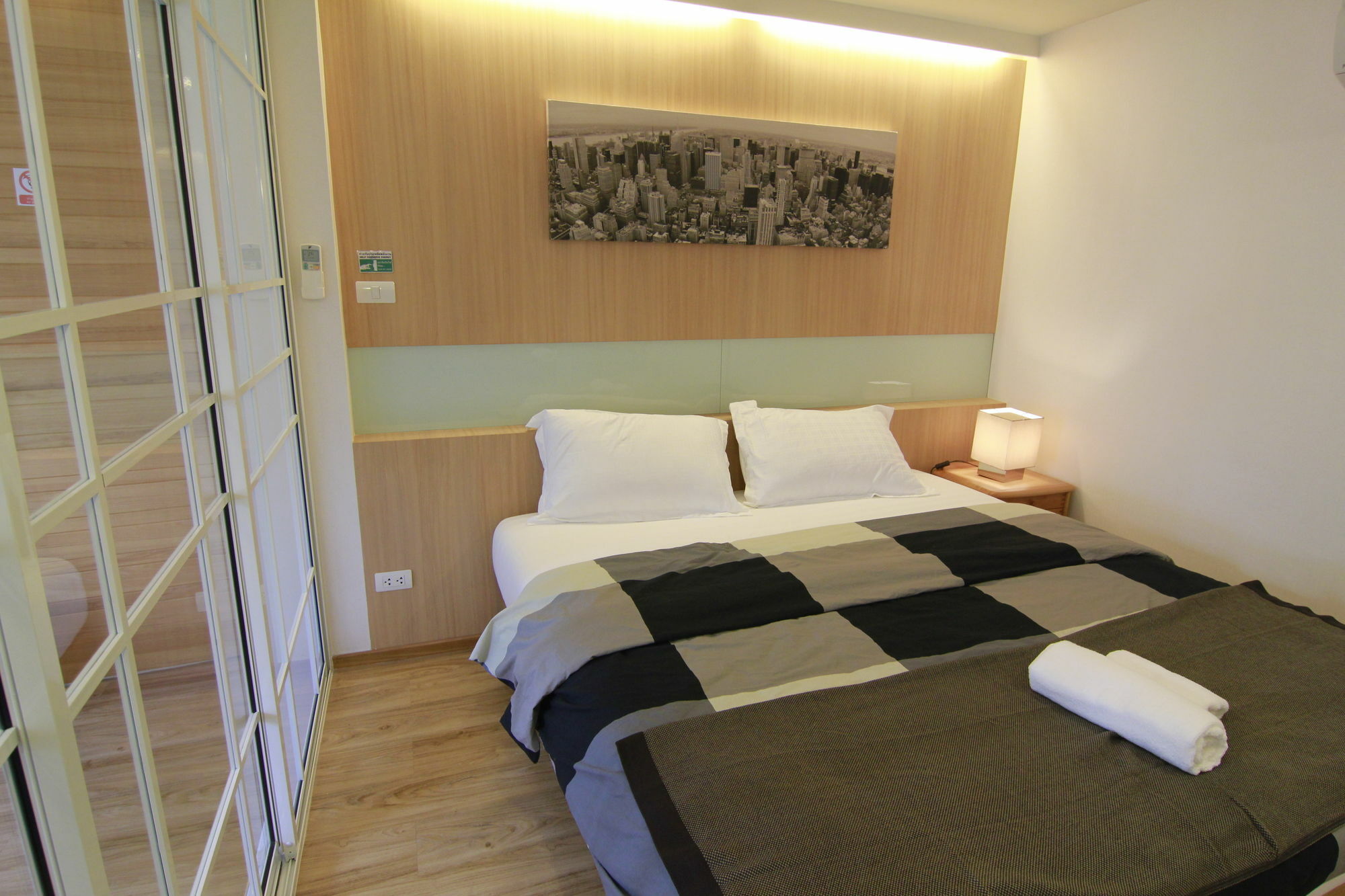 バンコク都 S Bloc Saladaeng Bed & Breakfast エクステリア 写真