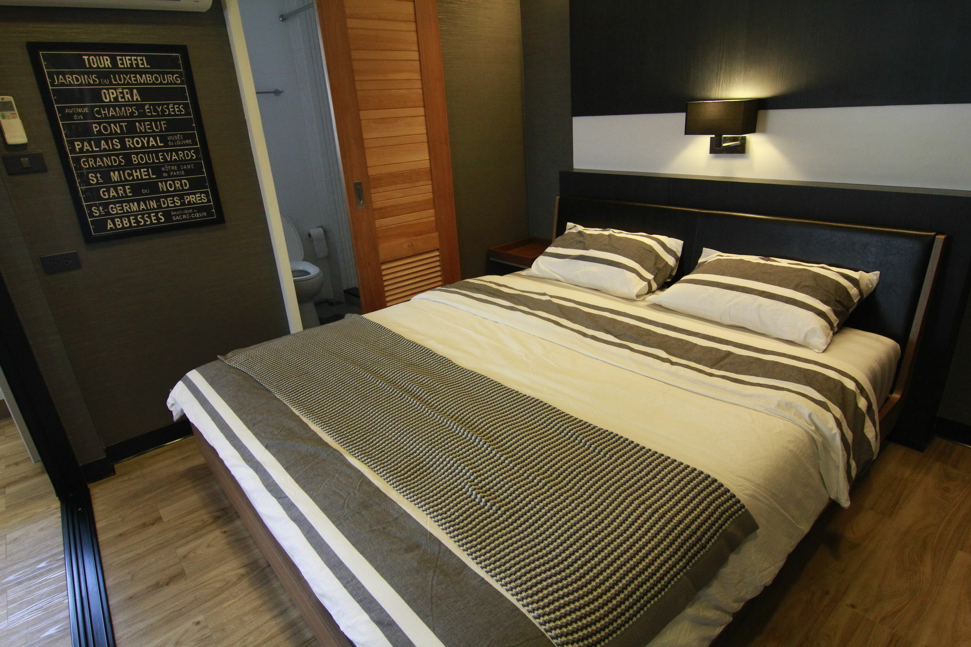 バンコク都 S Bloc Saladaeng Bed & Breakfast エクステリア 写真