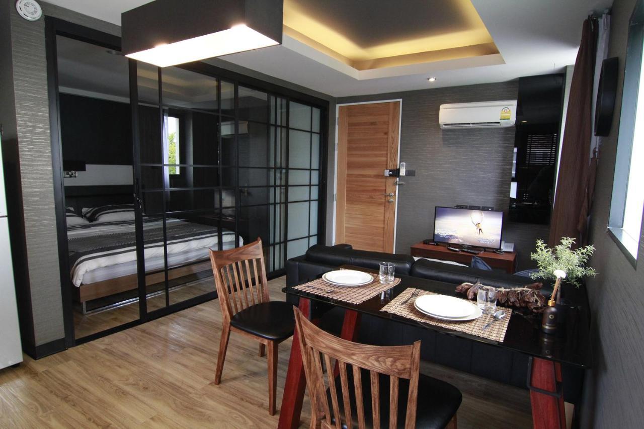 バンコク都 S Bloc Saladaeng Bed & Breakfast エクステリア 写真